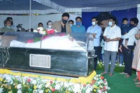 Venkatesh Pays Last Respcets to Sirivennela Sitaramasastri